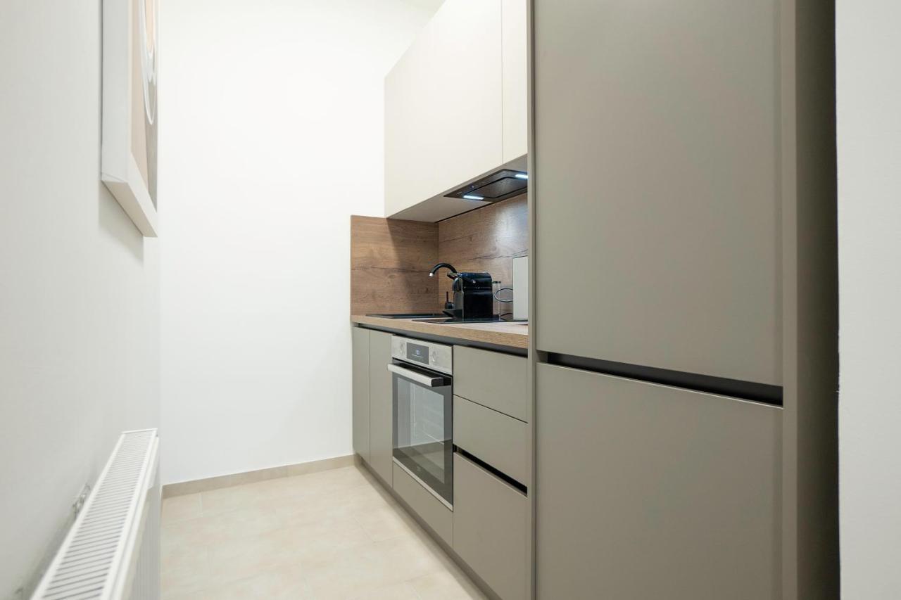 Modern Apartment With A Balcony Near Belvedere Wien Ngoại thất bức ảnh