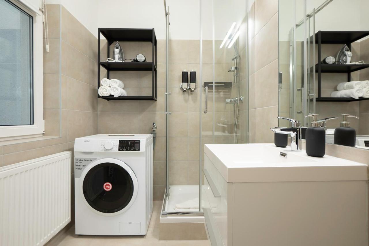 Modern Apartment With A Balcony Near Belvedere Wien Ngoại thất bức ảnh